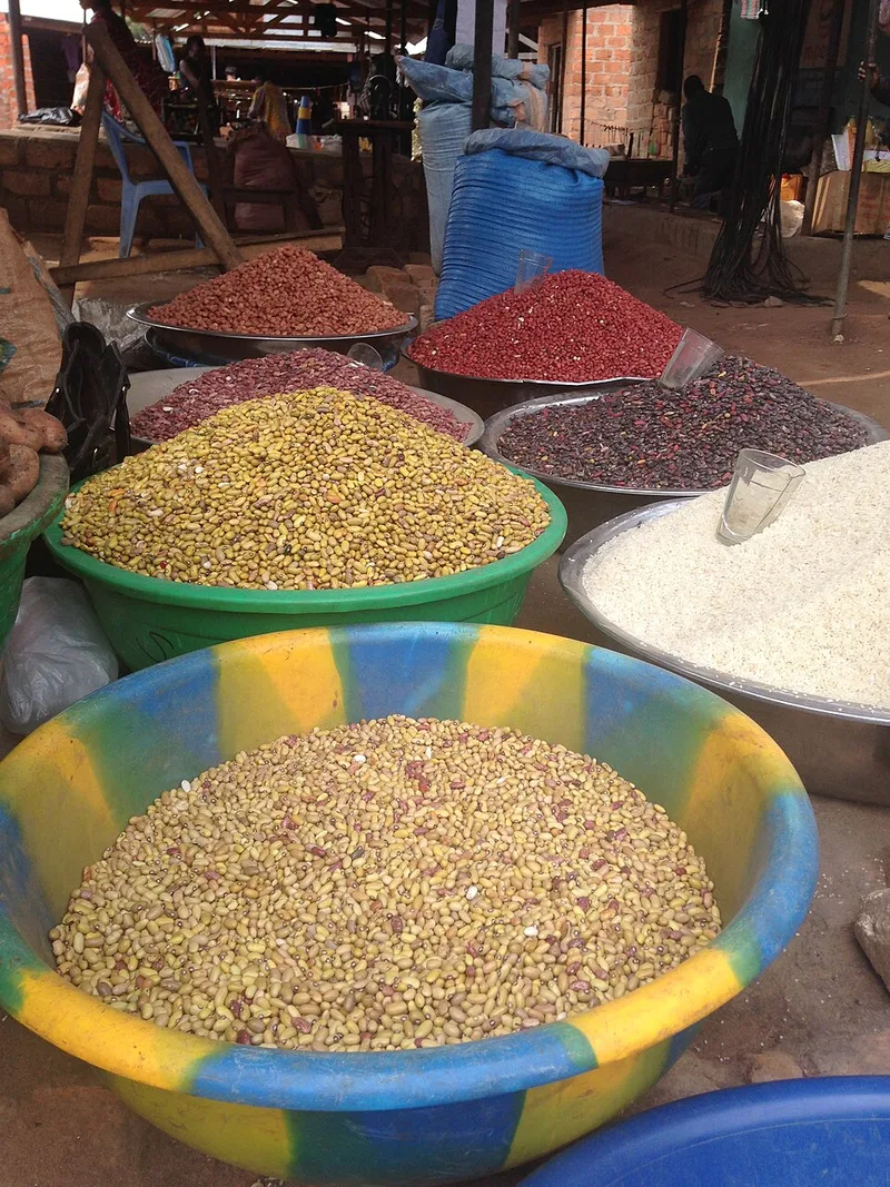 Ewa Riro (Stewed Beans), via Wikimedia Commons