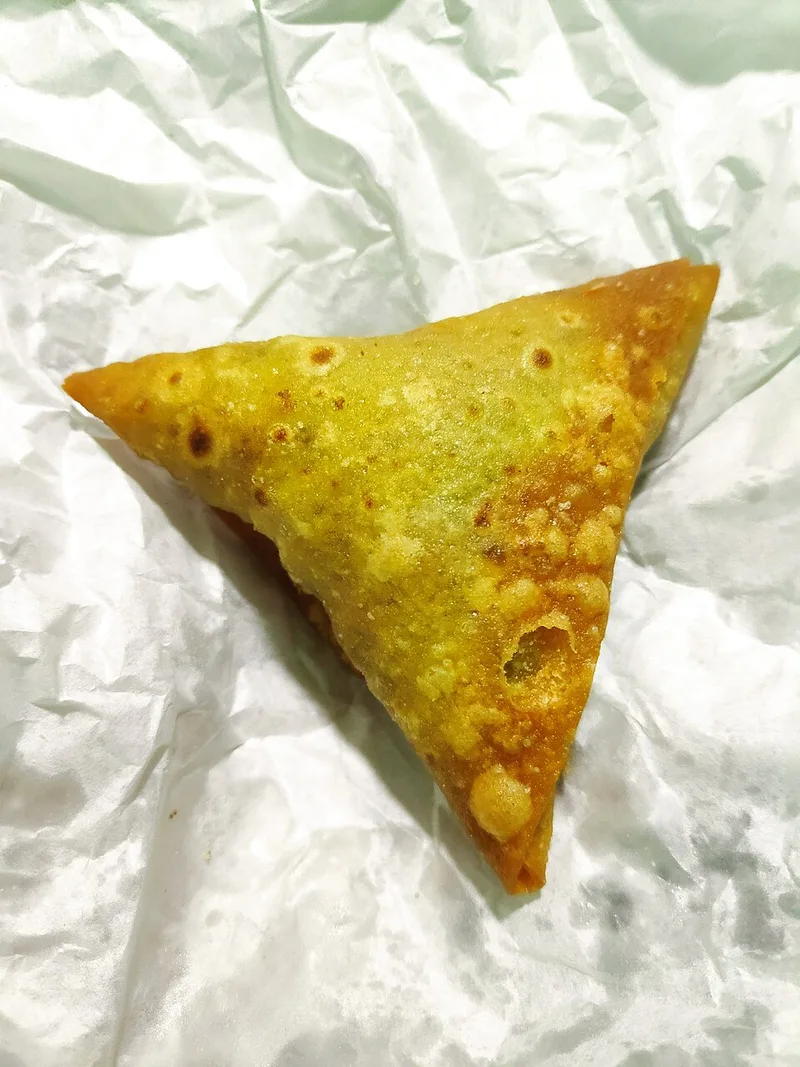 Samosa, via Wikimedia Commons