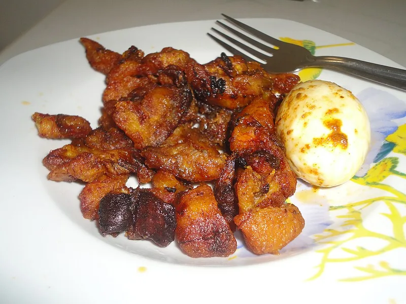 Brik à l'Oeuf, via Wikimedia Commons